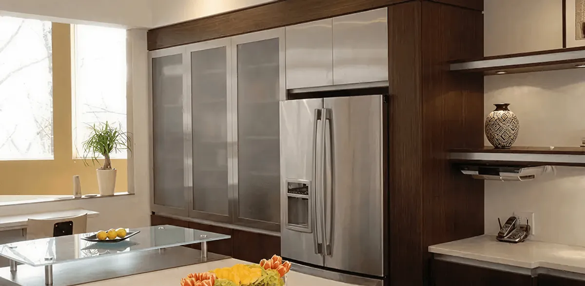Cabinet door replacement and modern kitchen cabinet upgrade in Columbus, OH